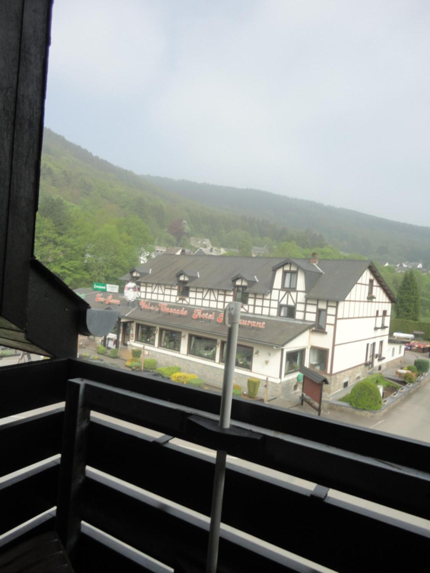 Val De La Cascade Hotel