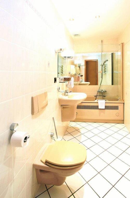 Val De La Cascade Hotel Stavelot